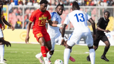 CBA焦点对决：辽宁对阵深圳，揭秘两大强队的巅峰对决！