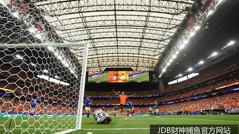 足球赛事深度解析：足总杯传承悠久，西超杯精彩对决